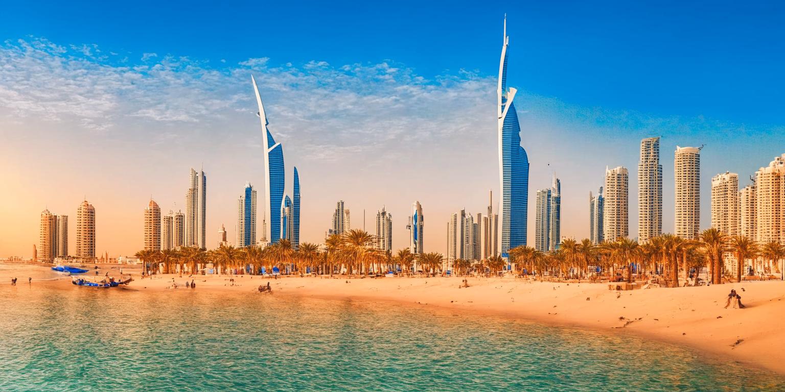 17 Essential Things Visiting the UAE: A Guide for First-Time Tourists"